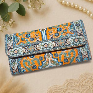 Cartera bohemia, cartera para teléfono para mujer, cartera de viaje bohemia con estampado étnico de alfombra azul y naranja, regalo hecho a mano para ella, bolso hippie