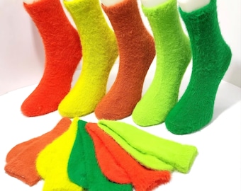 Meias de lã de angorá - Meias felpudas de cano médio, extra grossas para aquecer no inverno.