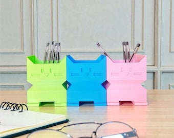 Robot Cat Pen Holder, Cute 3D Printed Desk Organizer, Modern Kawaii Pencil Cup, Office or Study Decor.