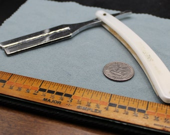 Perma Sheffield Straight Razor, Good Used Condition, No Blade, This one uses replaceable blades.