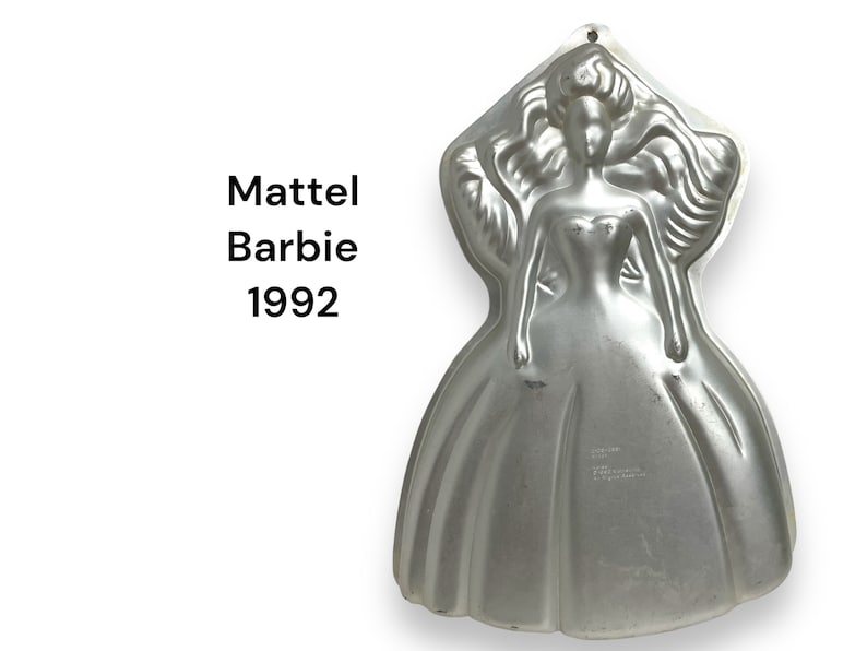 Wilton Cake Pans Choose your design Price per Pan Vintage Cake Pans, Combined shipping Available please ask. Barbie Mattel 1992