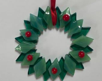 Handmade Fused Glass Wreath Ornament – Christmas Tree Decoration, Gift Box Included - secret santa