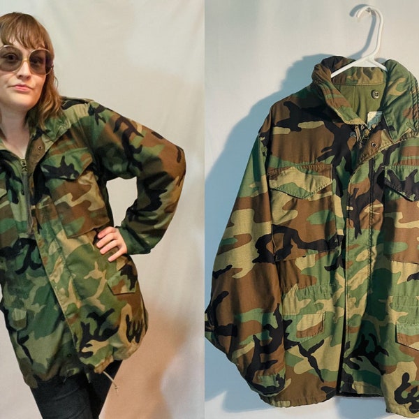 Vintage Camo Army Jacket Size Small Regular  |  90s Camouflage Military Uniform Utility 1990s Cargo Field Drawstring Waist Zip Up Extra Hood