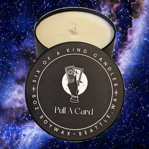Vela de soja com pingente de carta de tarô "Puxe uma carta" - Vela de despedida, Vela de adivinhação, Vela de formatura