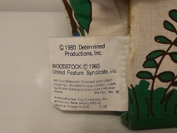 1980 Determined Productions Ltd Stuffed Fabric Snoopy Dog