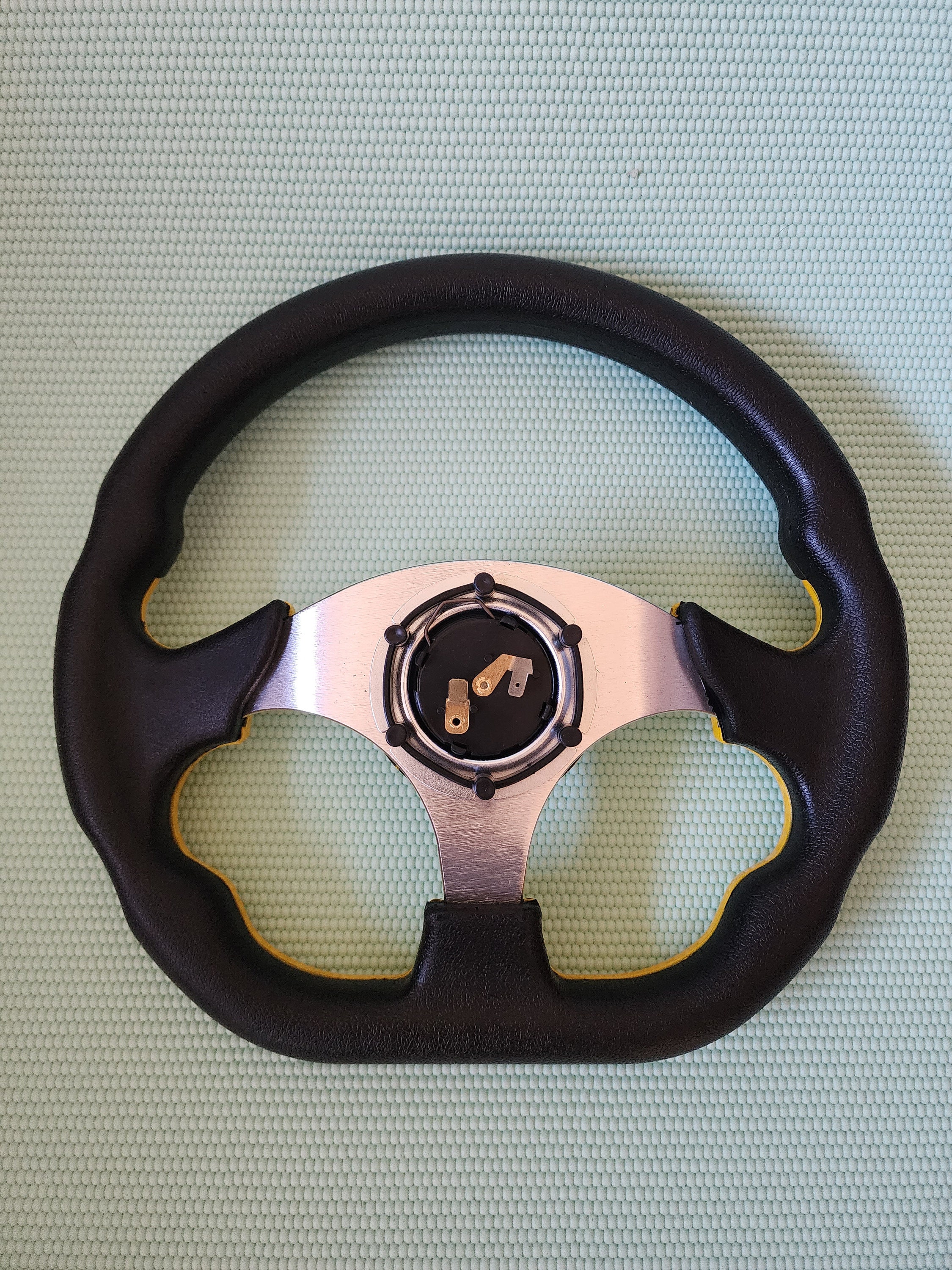 MOMO Eagle Steering Wheel main image 0