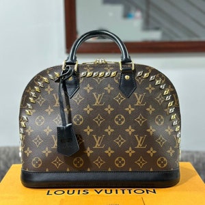 Louis Vuitton Alma Handbag Limited Edition Patches Monogram Canvas PM at  1stDibs  louis vuitton logo patch, louis vuitton alma bb limited edition, louis  vuitton leather patch