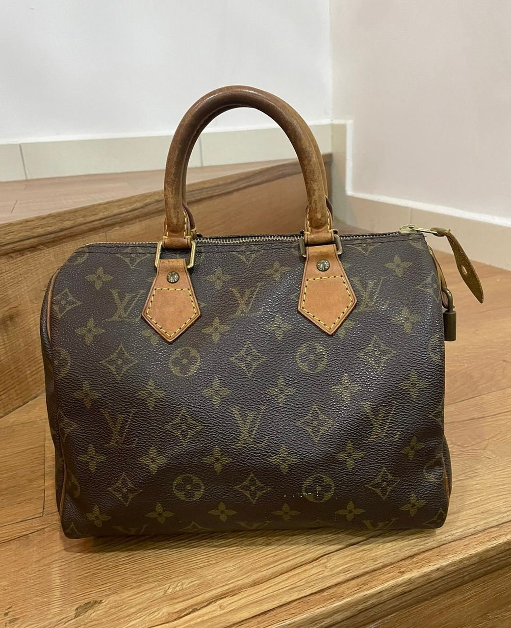 Louis Vuitton Speedy bag – Where to buy vintage and secondhand