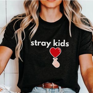 STRAY KIDS Love Tshirt, Stray Kids Stay, Kpop Fan Merchandise, SKZ Collectors, Perfect for Concerts and Festivals, Stray Kids Tshirt
