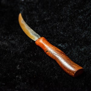hand forged knife