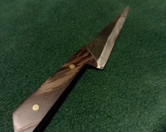 mały nóż w stylu kiridashi