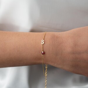 Pulsera con piedra de nacimiento y letra personalizada, pulsera con piedras preciosas familiares, pulsera con letras del alfabeto personalizadas, regalo de aniversario, día de San Valentín, romántico