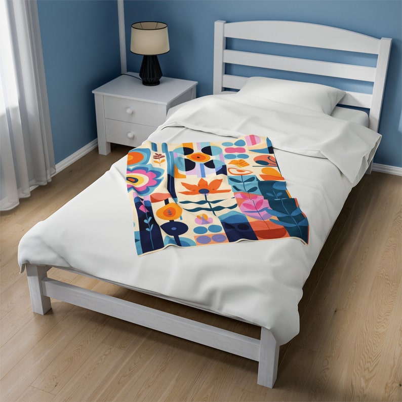 Vibrant Garden Plush Velveteen Blanket - Mary Blair Inspired - Super Soft - Three Sizes Available 画像 10