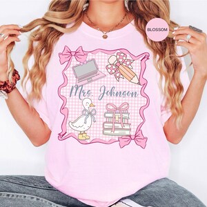 Custom Teacher Name Shirt, Comfort Colors Teacher Tee, Personalized Teacher Gift, Back to School T-Shirt, Teacher Appreciation Gift Tshirt