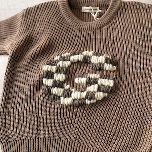 Suéter con letras iniciales a cuadros bordadas / Suéter personalizado para bebé / Suéter con iniciales para niños pequeños / Hito / Regalo personalizado para baby shower /