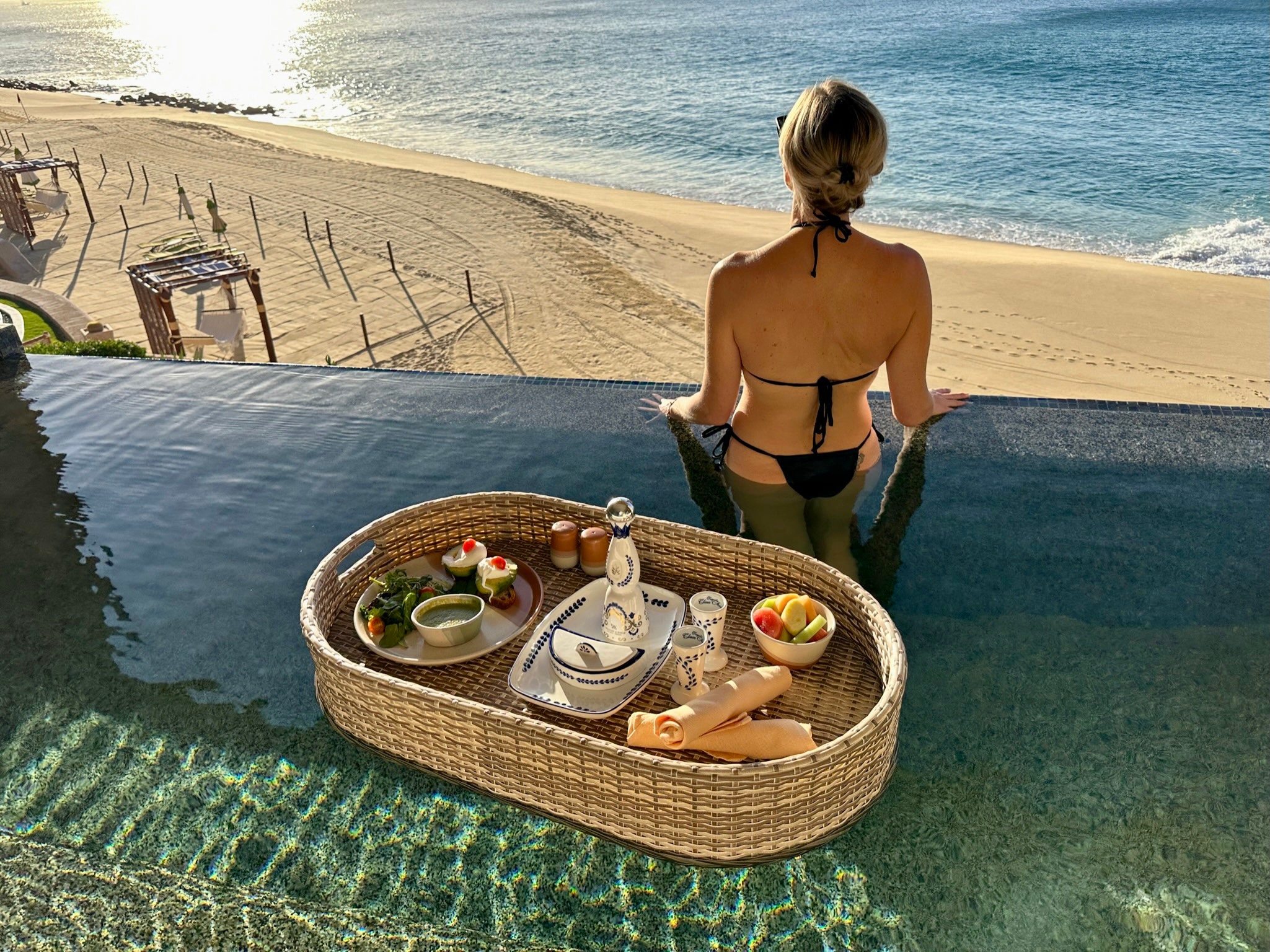 Luxury XL Floating Breakfast Tray - Bring the Maldives or Bali to your backyard!