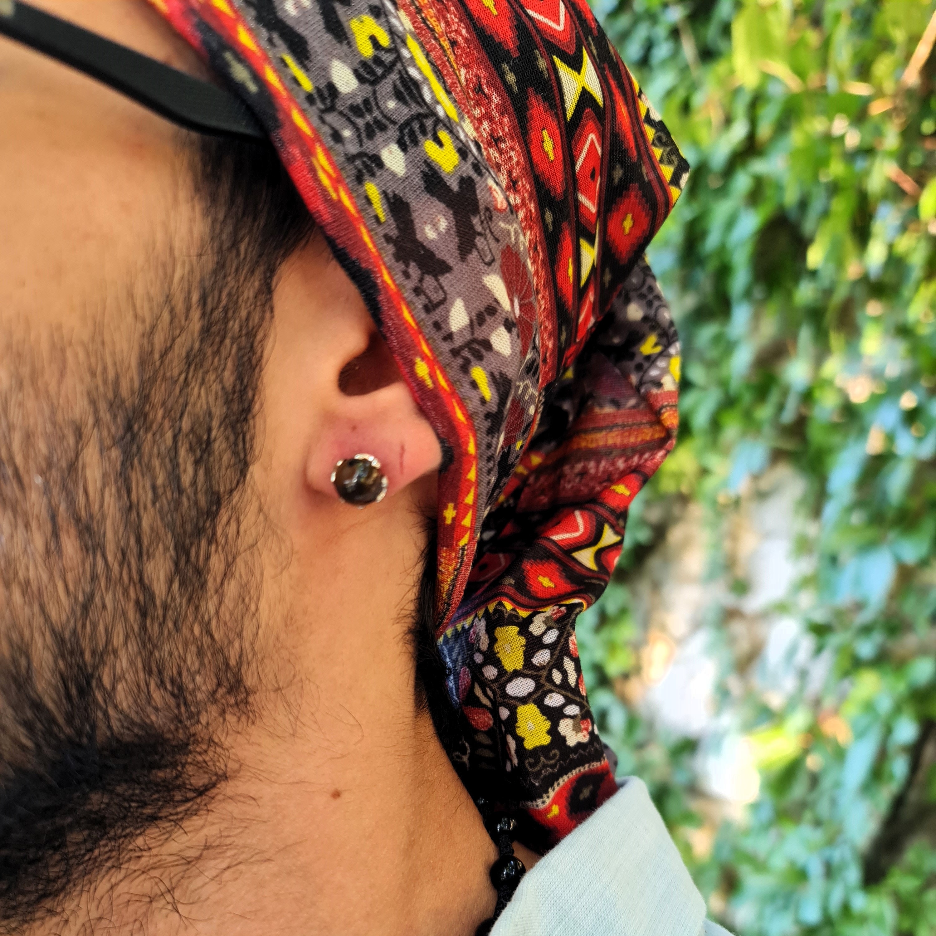 1点物ペア 個性的タイガーアイとオブシディアンの3角ピアスチャーム 1