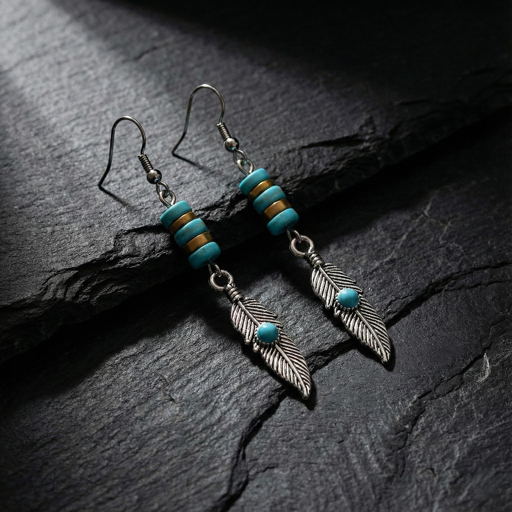 Milacolato Gioielli Occidentali per Le Donne Turchese Ciondolo Collana Western Goccia Pendente Orecchini Turchese in Ecopelle Bracciali a Strati Boho Knuckle Rings Set Bohemian Jewelry Set