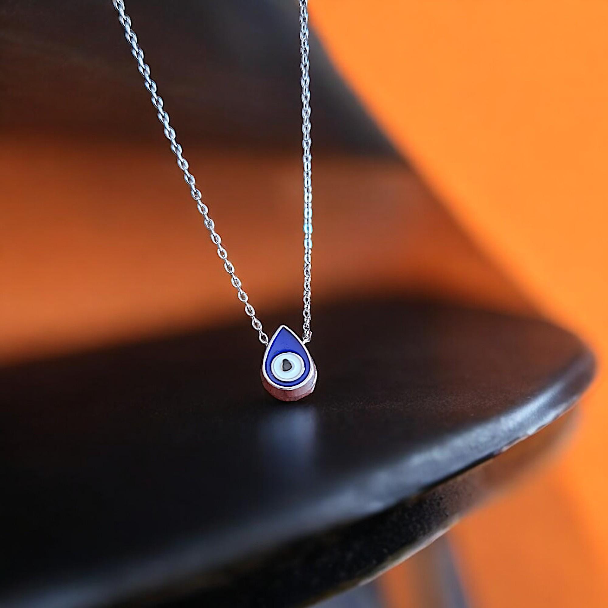 COOLSTEELANDBEYOND Collana Uomo E Donna Con Ciondolo Foglia D'Acero E Occhio Di Drago Blu, Acciaio Inossidabile, Catena 75cm, Vintage