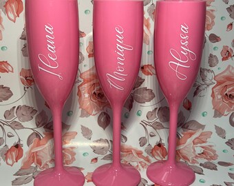 Personalize Blush Pink Champagne Flutes For Bride, Bridesmaid, Wedding, Birthday, Bachelorette, Sweet 16 Party Favor Anniversary Celebration