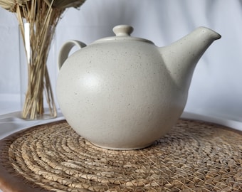 Teapot ceramic | big | stoneware | 1.5L | tea | Teatime | Sand | Kitchen | Handmade in Germany | Handcrafted | Gift | Belly