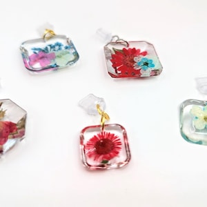Gorgeous Liquid Glass Dried Flower Dust Plug for "C" Port on Your Phone,Real Dried Flower Charm,Crystal Clear Charm,Phone Accessories,Gift