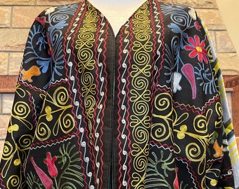 Vintage suzani Kaftan with antique silk bekasab - Asian ethnic jacket