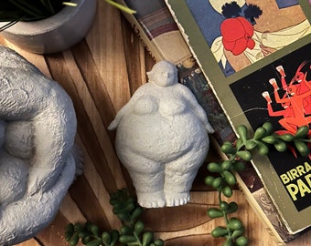 Concrete Home Decor - Standing Pretty