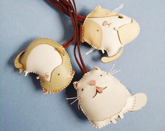Handmade Leather Cats Bag Charm: Unique Keychain Gift