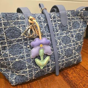 Dije de bolso con forma de flor, dije de bolso hecho a mano, dije de bolso único, llavero bonito, dije de bolso hecho a mano, llavero de regalo