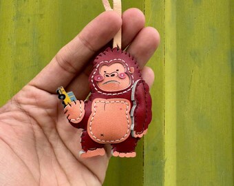 Kingkong-Inspired Bag Charm – Handmade Microfiber Leather Keychain for Bags & Keys