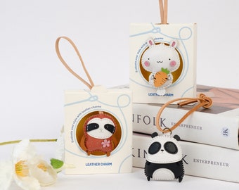 Ciondolo a forma di animale in pelle fatto a mano: un regalo unico per la tua borsa o il tuo portachiavi.