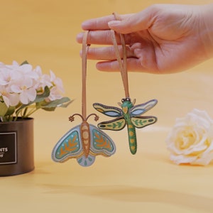 Insekten Geldbörse Charm, Einzigartiger Leder Taschenanhänger, Taschenanhänger Geschenk, Einzigartiger Schlüsselanhänger, Einzigartiges Kleines Geschenk