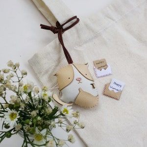 Cream Cat Bag Charm, Unique Microfiber Bag Charm, Cute Key Chain, Handmade Bag Charm, Keychain Gift, Animal Keychain, Unique Small Gift