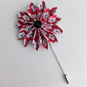 Cherry Glow Flower Lapel Pin / Red Flower Lapel Pin/Gifts For Him/Gifts for Her / Brooch/Personalized Gift /Pins & Badges/ Prom Wear/Wedding