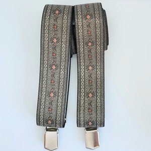 Suspenders 35 mm wide with strong clips, with cowhide pattern in anthracite design