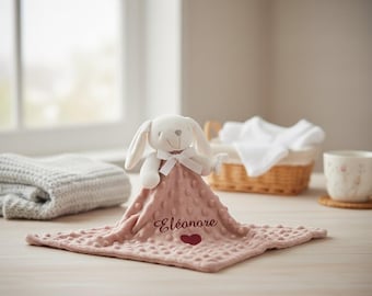 パーソナライズされた刺繍入り掛け布団、赤ちゃんのための柔らかさと快適さ