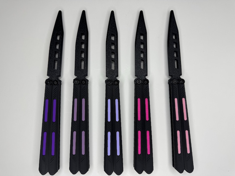 Fidget Butterfly Knife | V2 | Trainer | Cosplay image 2