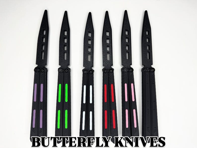 Fidget Butterfly Knife | V2 | Trainer | Cosplay image 1
