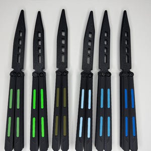 Fidget Butterfly Knife | V2 | Trainer | Cosplay image 3