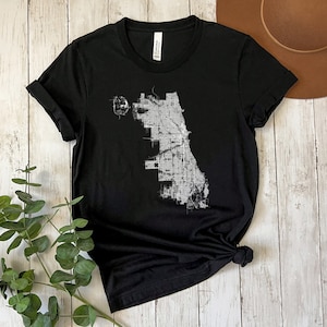Chicago IL City Map Camiseta Regalo único para él Chi-Town IL Map Tee para papá Explorar Chitown Camisa de recuerdo Incógnito en el bajo