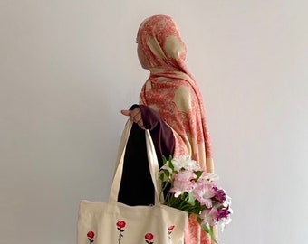 Bestickte Tragetasche | Liebe und Rosen | Sufi | Islamisches Geschenk | 100% Baumwolle Wiederverwendbare Tasche mit Knopf | Hijabi Mode | Muslimische Kleidung