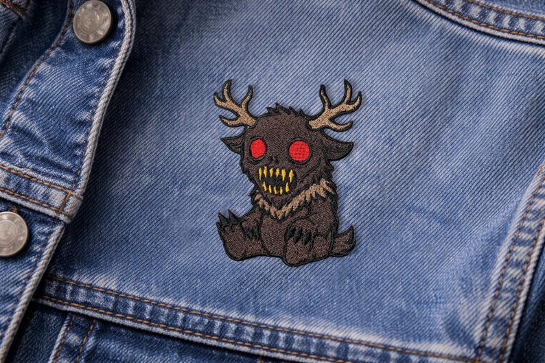 Parche bordado de Wendigo espeluznante: Cryptid, termoadhesivo o con velcro para chaqueta y mochila imagen 2