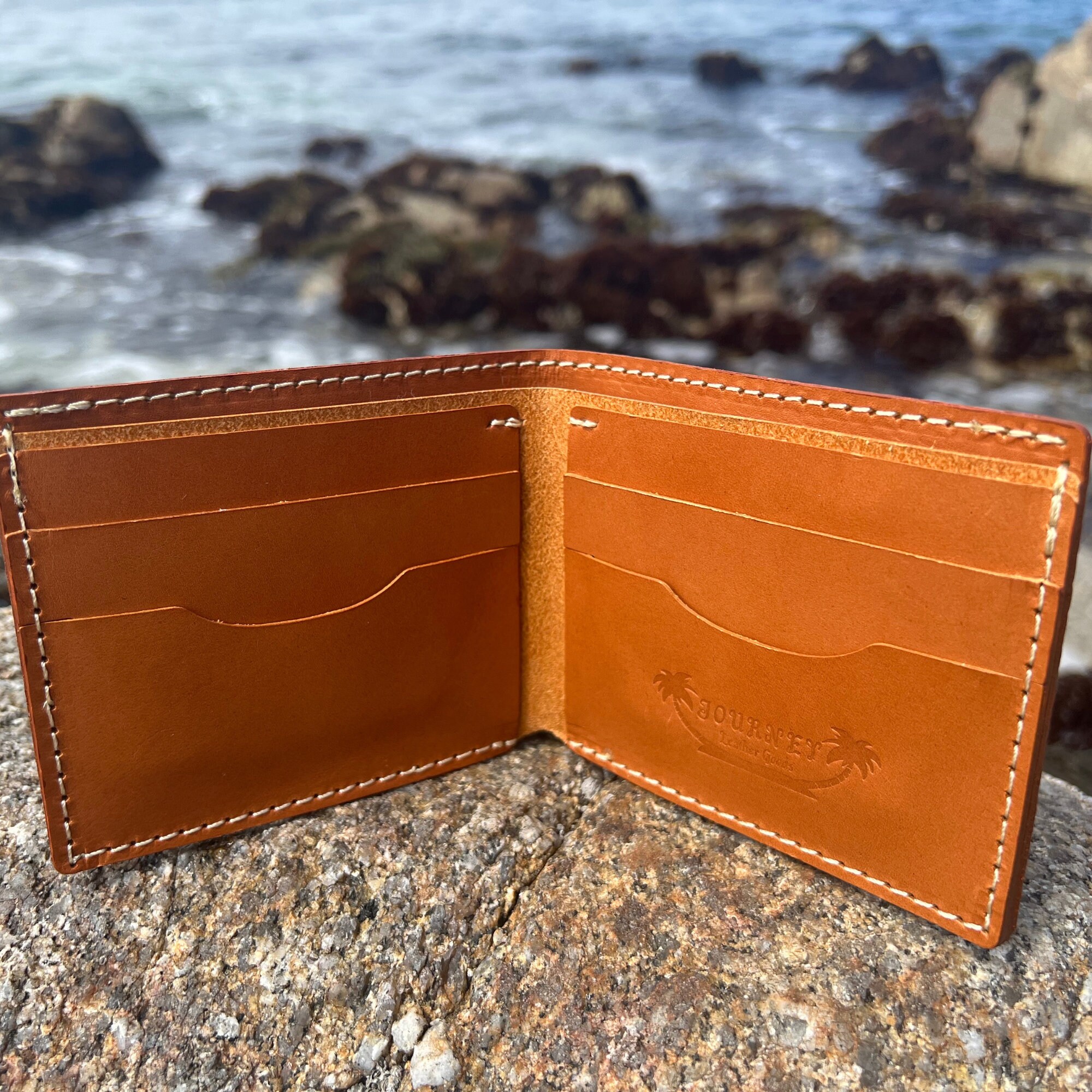Ocean Blue wallet for man, in alligator – Kiton Europe