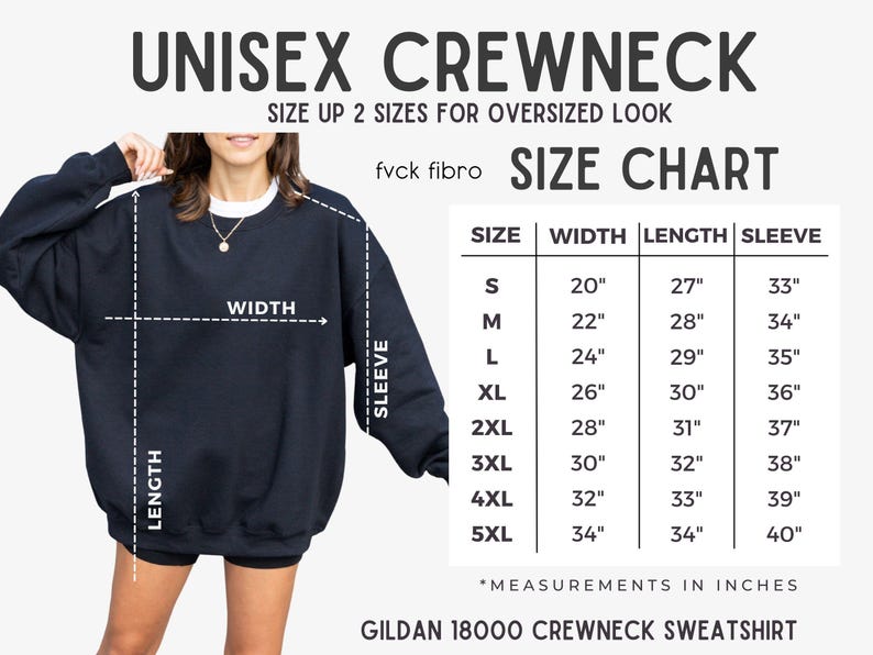 Puede incluir: Una sudadera unisex azul marino con una tabla de tallas. La tabla muestra medidas en pulgadas para el ancho, largo y largo de manga, que van desde la talla peque&ntilde;a hasta la 5XL. El texto "UNISEX CREWNECK" est&aacute; en la parte superior.