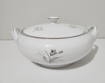 Vintage Creative Covered Vegetable Bowl Fine China