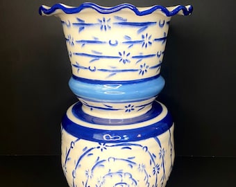 hand made porcelain Vase