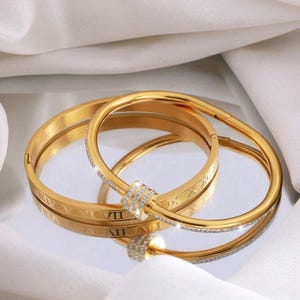 2 Pcs Gorgeous Personality Stainless Steel 18k gold plated Digital Rotating Bangle Combination For Holiday Gifts Friends