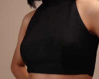 Camicetta nera in seta con scollo all'americana: top senza maniche in sari indiano