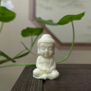 2szt. Mini Amitabha Budda Amitajusa Orzech Kości Słoniowej Ręcznie Rzeźbiony Naturalne Drewno Medytacja Uważność Statua Buddy Religijny Buddyjski Siedzący Budda